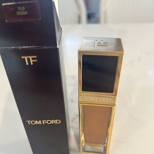 Tom Ford Shade & Illuminate Foundation 11.0 Dusk- New